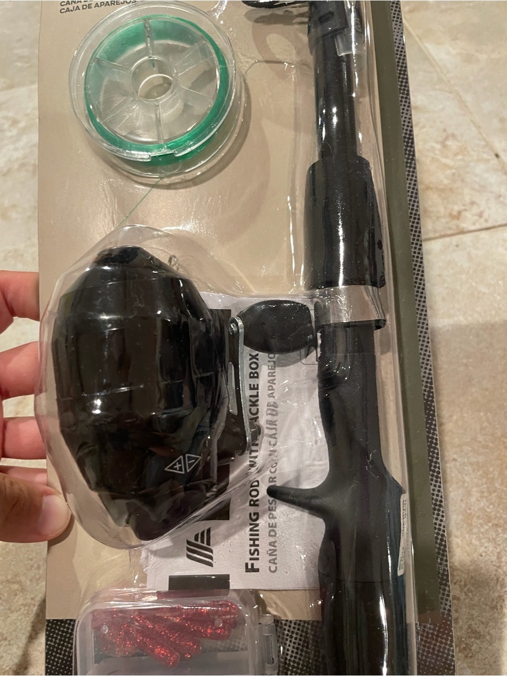 NIB FISHING ROD WITH
TACKLE BOX - Picture 2 of 6